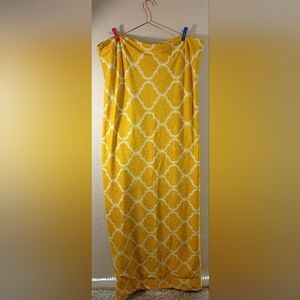 Storehouse Yellow & White Blanket Throw 50" x 65"